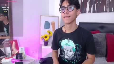 kingdanny_8 online show from 11.15.25