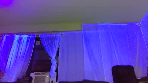 Snapshot of kinglibra420 chatting on 12.16.24 loyal fuck online show from 12.16.24