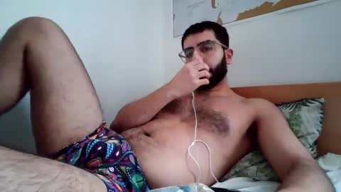 Snapshot of kingofpigs chatting on 01.05.25 KingofPigs online show from 01.05.25