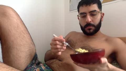 Snapshot of kingofpigs chatting on 01.13.25 KingofPigs online show from 01.13.25