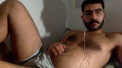 Snapshot of kingofpigs chatting on 01.27.25 KingofPigs online show from 01.27.25