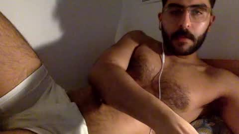 Snapshot of kingofpigs chatting on 02.01.25 KingofPigs online show from 02.01.25