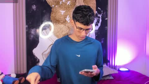 Snapshot of kingparker1 chatting on 04.28.26 A L E X online show from 04.28.26