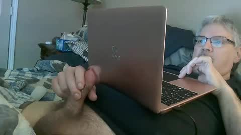 kingtongue10 online show from 01.01.25