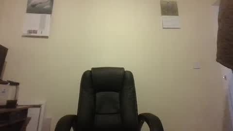 Snapshot of kingwillywoo chatting on 12.10.24 Cynthia Pvc lips online show from 12.10.24