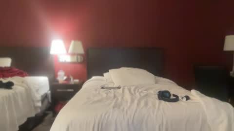 Snapshot of kinkicloudz91 chatting on 02.14.25 KinkiCloudz91 online show from 02.14.25