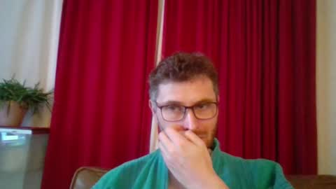 Snapshot of kinksubbydubby chatting on 09.12.25 kinksubbydubby online show from 09.12.25