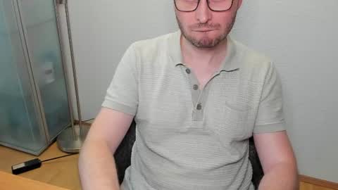 Snapshot of kinksubbydubby chatting on 06.22.26 kinksubbydubby online show from 06.22.26