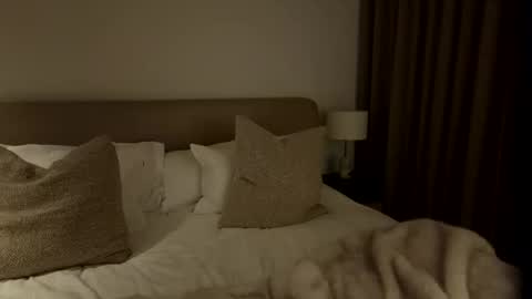 Snapshot of kinky__katia chatting on 10.08.25 kinky__katia online show from 10.08.25