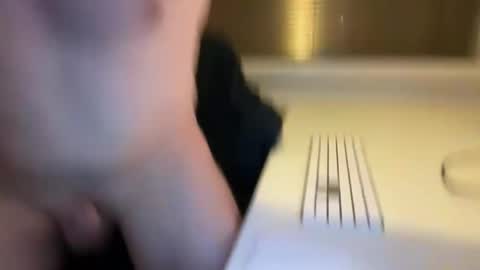 Snapshot of kinky_edging chatting on 03.20.26 kinky_edging online show from 03.20.26