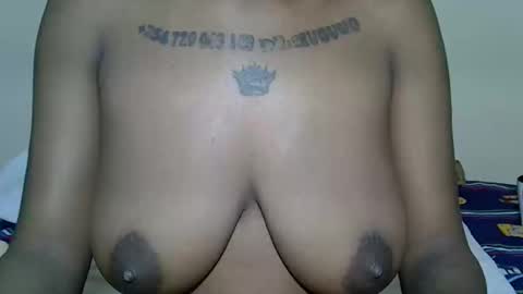 Snapshot of kinky_kittenx chatting on 11.21.25 kinky kitttenx online show from 11.21.25