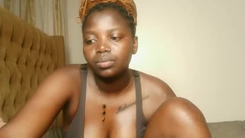 Snapshot of kinky_lola1 chatting on 01.17.26 Lola online show from 01.17.26