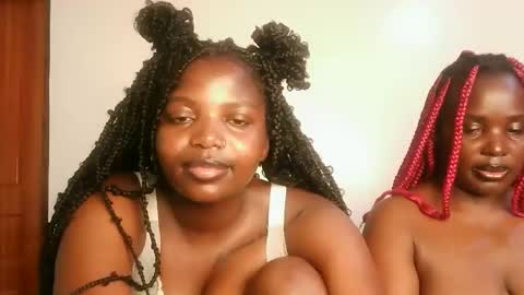 Snapshot of kinky_lola1 chatting on 02.06.26 Lola online show from 02.06.26