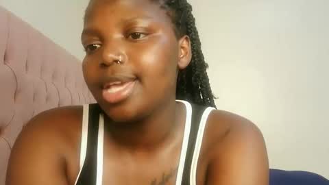 Snapshot of kinky_lola1 chatting on 02.15.26 Lola online show from 02.15.26