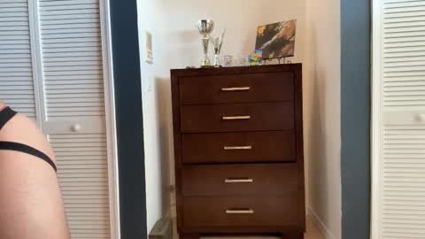 Snapshot of kinkybuffboy chatting on 02.18.25 kinkybuffboy online show from 02.18.25