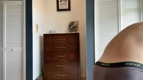 Snapshot of kinkybuffboy chatting on 10.06.25 kinkybuffboy online show from 10.06.25