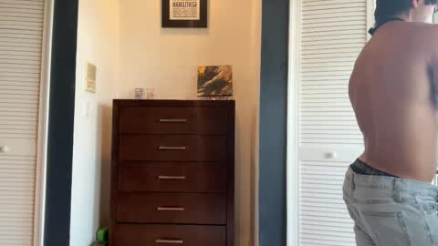 Snapshot of kinkybuffboy chatting on 10.23.25 kinkybuffboy online show from 10.23.25