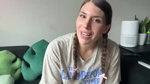 Snapshot of kinkycreative chatting on 07.22.26 kinkycreative online show from 07.22.26