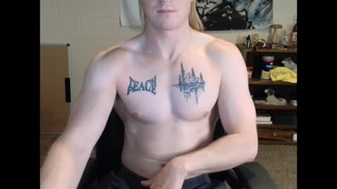Snapshot of kinkycrusader chatting on 04.10.26 Fabio online show from 04.10.26