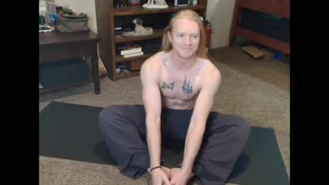 Snapshot of kinkycrusader chatting on 04.14.26 Fabio online show from 04.14.26