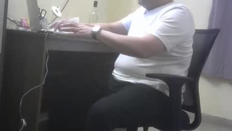 kinkyguy7979 online show from 01.14.26