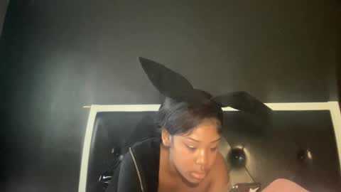 Snapshot of kinkykittee chatting on 01.26.25 Bunniii online show from 01.26.25