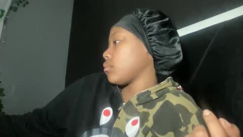 Snapshot of kinkykittee chatting on 02.06.25 Bunniii online show from 02.06.25