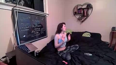 kinkykumiho online show from 04.06.26