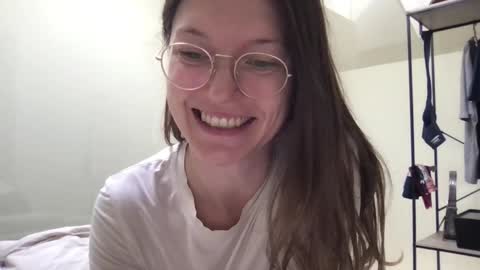 Snapshot of kinkyorange_ chatting on 01.09.25 Mary the Soulmate online show from 01.09.25