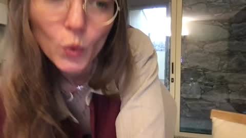 Snapshot of kinkyorange_ chatting on 01.29.25 Mary the Soulmate online show from 01.29.25