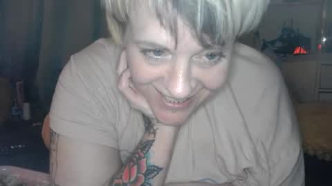 Snapshot of kinkypinkyplay2 chatting on 02.17.25 Kinky Pinky online show from 02.17.25