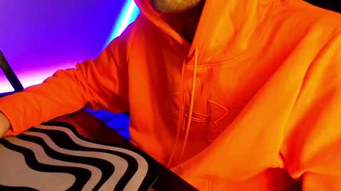 Snapshot of kinkypumpkin chatting on 01.11.25 Kenny online show from 01.11.25