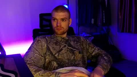 Snapshot of kinkypumpkin chatting on 01.12.25 Kenny online show from 01.12.25