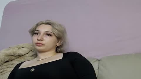 Snapshot of kinkyrebecca chatting on 03.27.26 Rebecca online show from 03.27.26