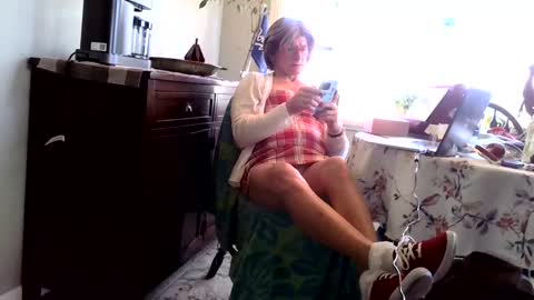 Snapshot of kinkysneakergirl chatting on 02.26.26 KinkySneakerGirl online show from 02.26.26