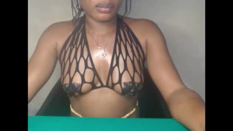 Snapshot of kinkyxxnasty chatting on 09.19.25 kinkyxxnasty online show from 09.19.25