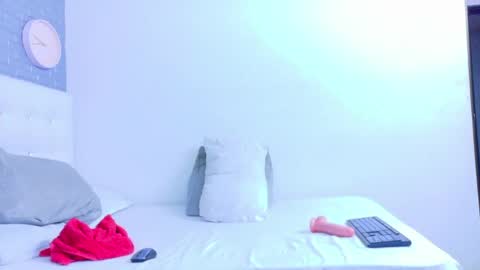 Snapshot of kinkyy_redhead chatting on 05.15.26 kinkyy_redhead online show from 05.15.26