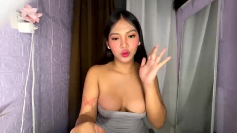Snapshot of kinnalicous chatting on 05.01.26 kinnalicous online show from 05.01.26