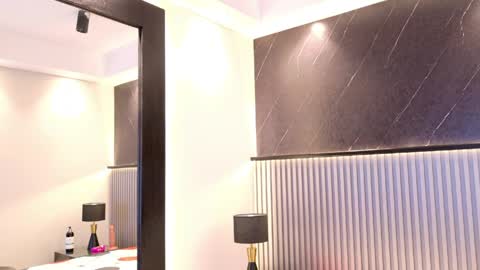  CALL ME KINSLEY  online show from 04.08.26