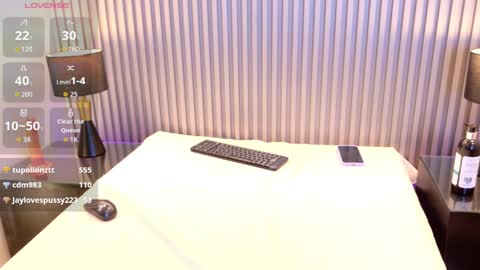  CALL ME KINSLEY  online show from 04.11.26