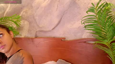 Snapshot of kinsleybrown chatting on 05.27.26 CALL ME KINSLEY online show from 05.27.26