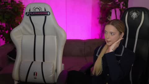 Sweet girls online show from 12.04.25