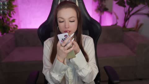 Snapshot of kira0541 chatting on 02.01.26 Sweet girls online show from 02.01.26