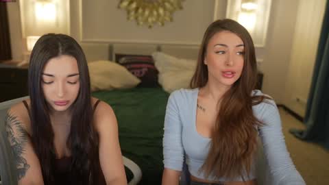 Snapshot of kira0541 chatting on 02.26.26 Sweet girls online show from 02.26.26