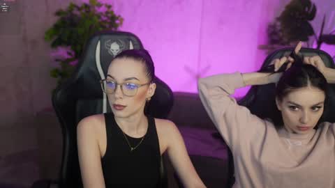 Snapshot of kira0541 chatting on 04.09.26 Sweet girls online show from 04.09.26