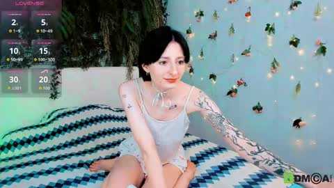 Snapshot of kira__cutie chatting on 06.02.26 Kira online show from 06.02.26