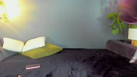 Snapshot of kira_exe chatting on 03.27.26 kira_exe online show from 03.27.26