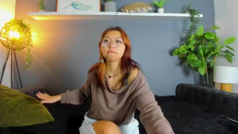 Snapshot of kira_exe chatting on 05.16.26 kira_exe online show from 05.16.26