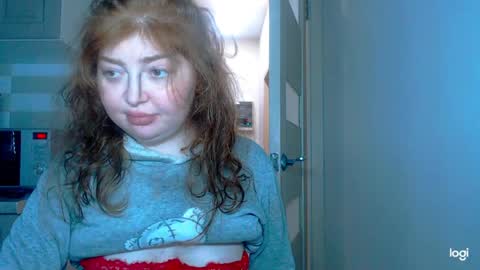 Snapshot of kira_foxy_ chatting on 04.29.26 Kira online show from 04.29.26
