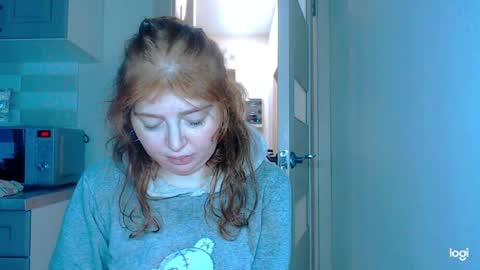 Snapshot of kira_foxy_ chatting on 06.05.26 Kira online show from 06.05.26